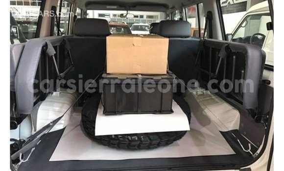 Buy Import Toyota Land Cruiser White Car in Import - Dubai in Kailahun Buy Import Toyota Land Cruiser White Car in Import - Dubai in Kailahun