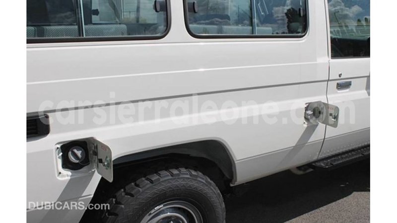 Big with watermark toyota land cruiser kailahun import dubai 5571