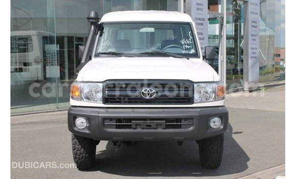 Buy Import Toyota Land Cruiser White Car in Import - Dubai in Kailahun Buy Import Toyota Land Cruiser White Car in Import - Dubai in Kailahun
