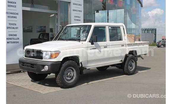 Buy Import Toyota Land Cruiser White Car in Import - Dubai in Kailahun Buy Import Toyota Land Cruiser White Car in Import - Dubai in Kailahun