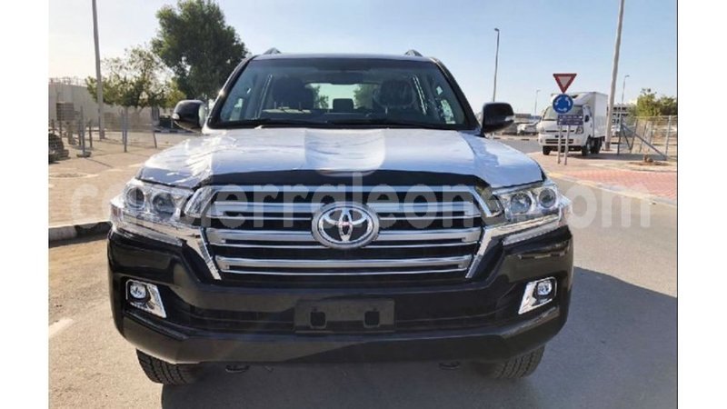 Big with watermark toyota land cruiser kailahun import dubai 5574
