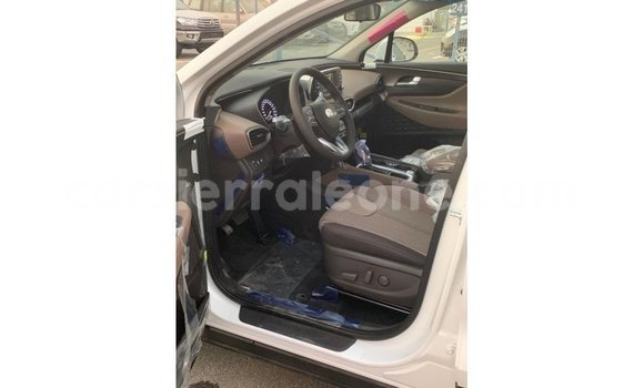 Buy Import Hyundai Santa Fe White Car in Import - Dubai in Kailahun Buy Import Hyundai Santa Fe White Car in Import - Dubai in Kailahun