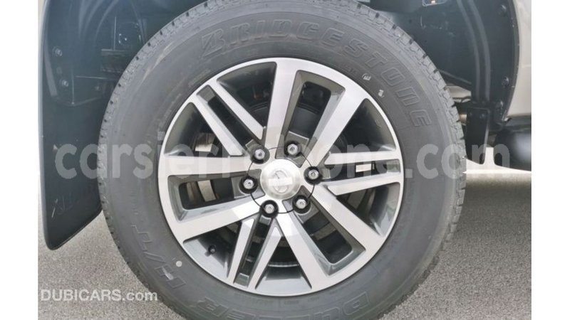 Big with watermark toyota hilux kailahun import dubai 5584