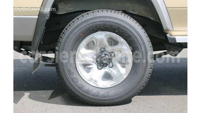 Big with watermark toyota land cruiser kailahun import dubai 5585