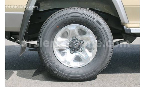 Buy Import Toyota Land Cruiser Beige Car in Import - Dubai in Kailahun Buy Import Toyota Land Cruiser Beige Car in Import - Dubai in Kailahun