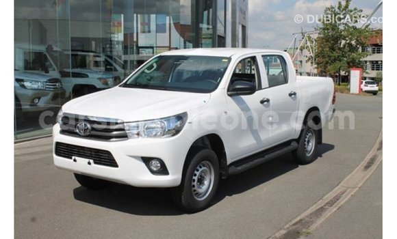 Buy Import Toyota Hilux White Car in Import - Dubai in Kailahun Buy Import Toyota Hilux White Car in Import - Dubai in Kailahun