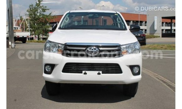 Buy Import Toyota Hilux White Car in Import - Dubai in Kailahun Buy Import Toyota Hilux White Car in Import - Dubai in Kailahun