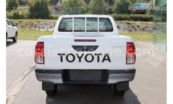 Buy Import Toyota Hilux White Car in Import - Dubai in Kailahun Buy Import Toyota Hilux White Car in Import - Dubai in Kailahun