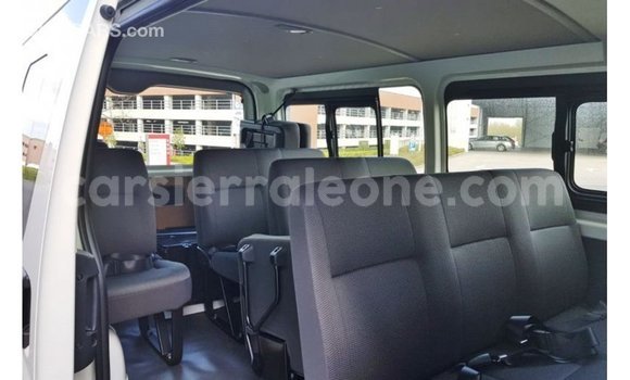 Buy Import Toyota Hiace White Car in Import - Dubai in Kailahun Buy Import Toyota Hiace White Car in Import - Dubai in Kailahun