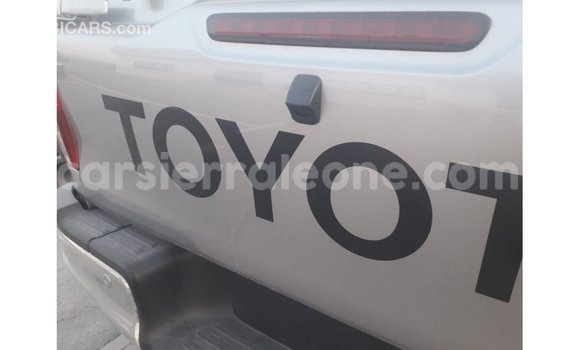 Buy Import Toyota Hilux Other Car in Import - Dubai in Kailahun Buy Import Toyota Hilux Other Car in Import - Dubai in Kailahun