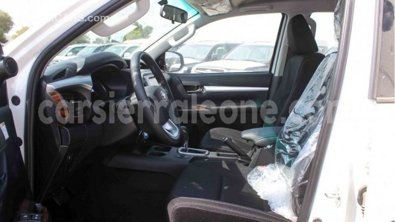 Big with watermark toyota hilux kailahun import dubai 5608