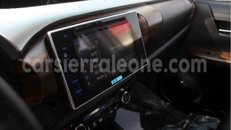 Big with watermark toyota hilux kailahun import dubai 5608