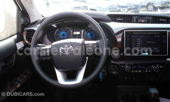 Buy Import Toyota Hilux White Car in Import - Dubai in Kailahun Buy Import Toyota Hilux White Car in Import - Dubai in Kailahun