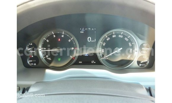 Buy Import Toyota Land Cruiser White Car in Import - Dubai in Kailahun Buy Import Toyota Land Cruiser White Car in Import - Dubai in Kailahun