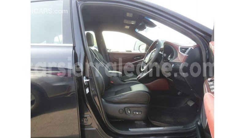 Big with watermark toyota harrier kailahun import dubai 5620