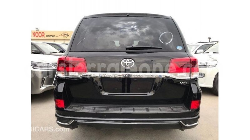 Big with watermark toyota land cruiser kailahun import dubai 5624