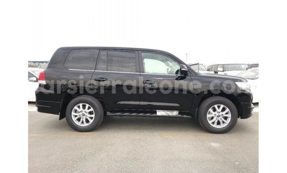 Buy Import Toyota Land Cruiser Black Car in Import - Dubai in Kailahun Buy Import Toyota Land Cruiser Black Car in Import - Dubai in Kailahun