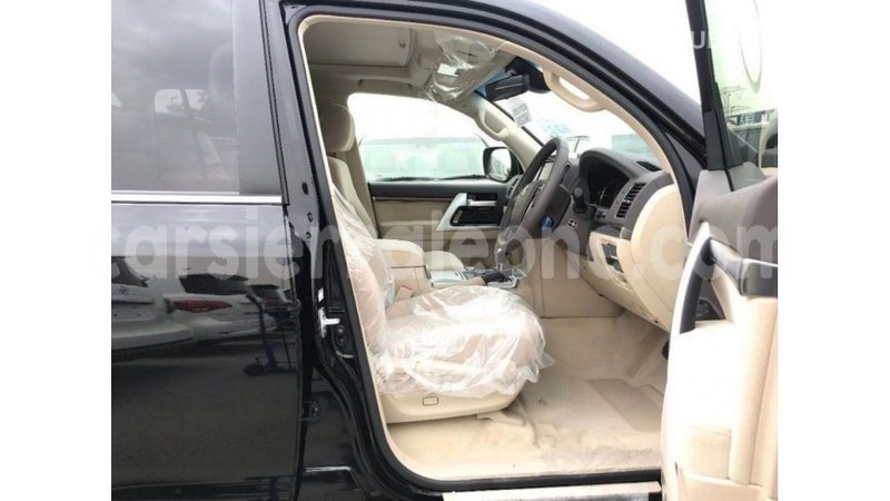 Big with watermark toyota land cruiser kailahun import dubai 5624