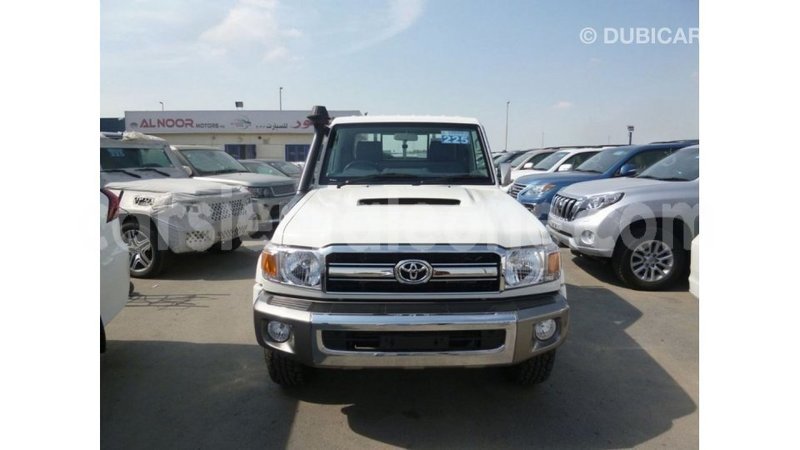 Big with watermark toyota land cruiser kailahun import dubai 5626