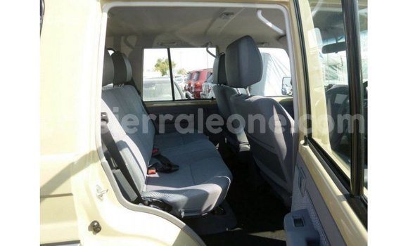 Buy Import Toyota Land Cruiser Beige Car in Import - Dubai in Kailahun Buy Import Toyota Land Cruiser Beige Car in Import - Dubai in Kailahun