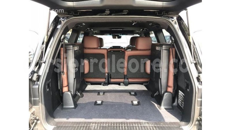 Big with watermark toyota land cruiser kailahun import dubai 5638