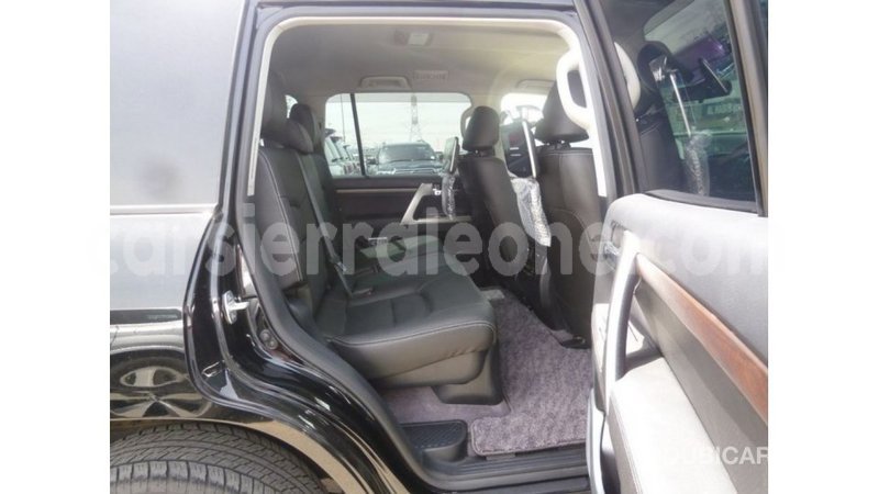 Big with watermark toyota land cruiser kailahun import dubai 5641