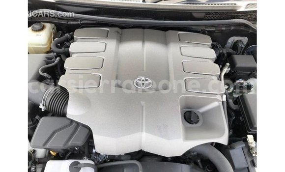 Buy Import Toyota Land Cruiser White Car in Import - Dubai in Kailahun Buy Import Toyota Land Cruiser White Car in Import - Dubai in Kailahun