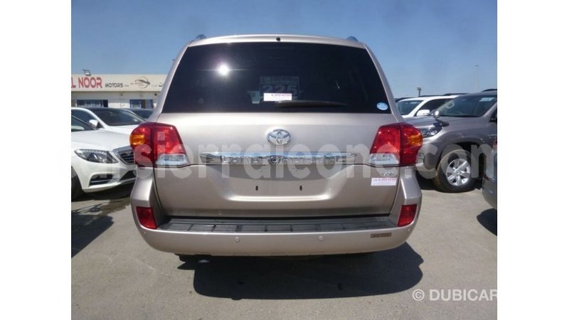 Big with watermark toyota land cruiser kailahun import dubai 5643