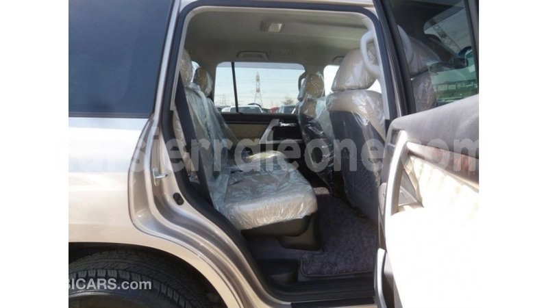 Big with watermark toyota land cruiser kailahun import dubai 5643