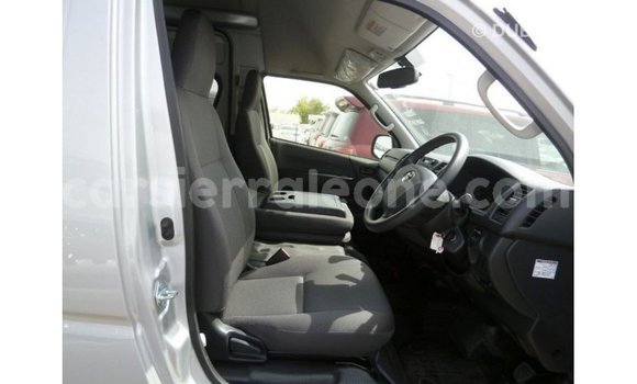 Buy Import Toyota Hiace Other Car in Import - Dubai in Kailahun Buy Import Toyota Hiace Other Car in Import - Dubai in Kailahun
