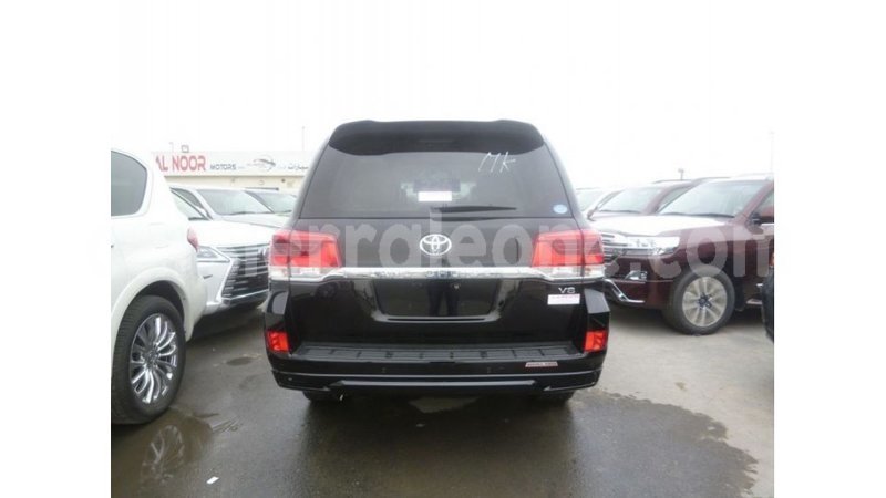 Big with watermark toyota land cruiser kailahun import dubai 5654