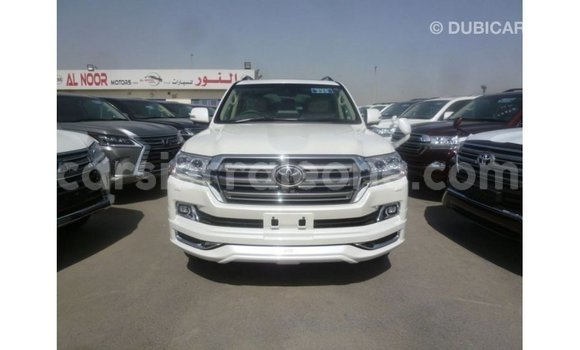 Buy Import Toyota Land Cruiser White Car in Import - Dubai in Kailahun Buy Import Toyota Land Cruiser White Car in Import - Dubai in Kailahun