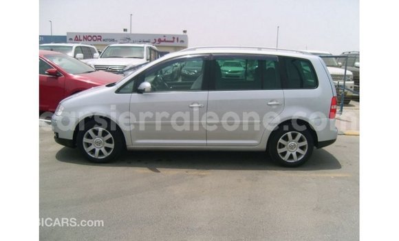 Buy Import Volkswagen Touran Other Car in Import - Dubai in Kailahun Buy Import Volkswagen Touran Other Car in Import - Dubai in Kailahun