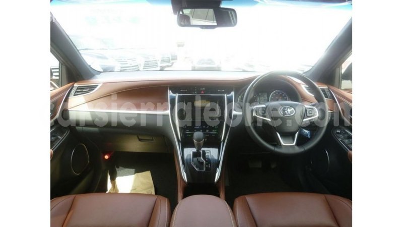 Big with watermark toyota harrier kailahun import dubai 5662