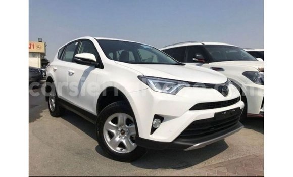 Buy Import Toyota 4Runner White Car in Import - Dubai in Kailahun Buy Import Toyota 4Runner White Car in Import - Dubai in Kailahun