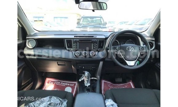 Buy Import Toyota 4Runner White Car in Import - Dubai in Kailahun Buy Import Toyota 4Runner White Car in Import - Dubai in Kailahun