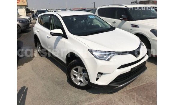 Buy Import Toyota 4Runner White Car in Import - Dubai in Kailahun Buy Import Toyota 4Runner White Car in Import - Dubai in Kailahun