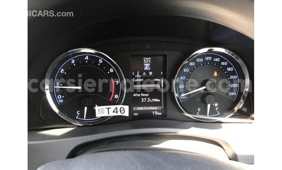 Buy Import Toyota Corolla White Car in Import - Dubai in Kailahun Buy Import Toyota Corolla White Car in Import - Dubai in Kailahun