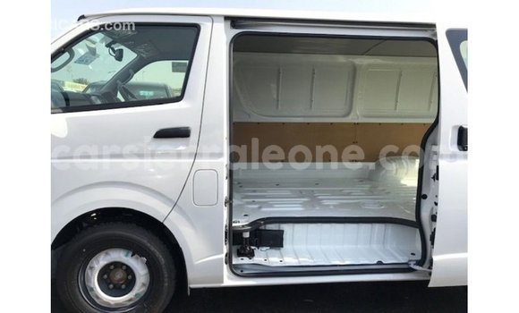 Buy Import Toyota Hiace White Car in Import - Dubai in Kailahun Buy Import Toyota Hiace White Car in Import - Dubai in Kailahun