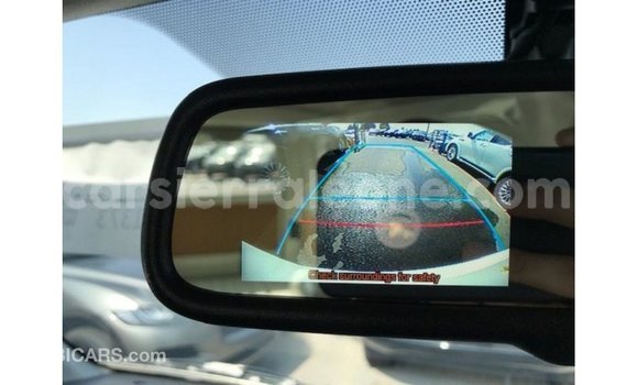 Buy Import Toyota Hiace White Car in Import - Dubai in Kailahun Buy Import Toyota Hiace White Car in Import - Dubai in Kailahun