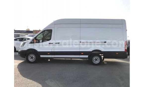 Buy Import Ford Club Wagon White Car in Import - Dubai in Kailahun Buy Import Ford Club Wagon White Car in Import - Dubai in Kailahun