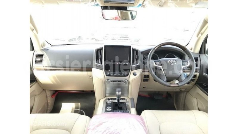 Big with watermark toyota land cruiser kailahun import dubai 5671