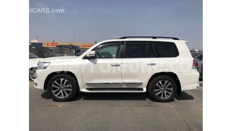 Big with watermark toyota land cruiser kailahun import dubai 5671