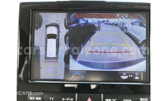 Buy Import Toyota Land Cruiser White Car in Import - Dubai in Kailahun Buy Import Toyota Land Cruiser White Car in Import - Dubai in Kailahun