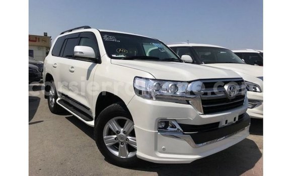Buy Import Toyota Land Cruiser White Car in Import - Dubai in Kailahun Buy Import Toyota Land Cruiser White Car in Import - Dubai in Kailahun