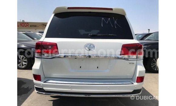 Buy Import Toyota Land Cruiser White Car in Import - Dubai in Kailahun Buy Import Toyota Land Cruiser White Car in Import - Dubai in Kailahun