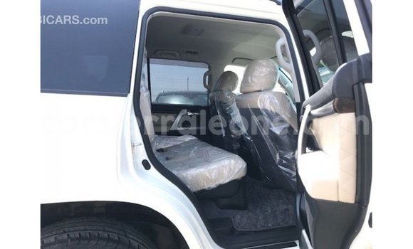 Buy Import Toyota Land Cruiser White Car in Import - Dubai in Kailahun Buy Import Toyota Land Cruiser White Car in Import - Dubai in Kailahun