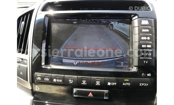 Buy Import Toyota Land Cruiser White Car in Import - Dubai in Kailahun Buy Import Toyota Land Cruiser White Car in Import - Dubai in Kailahun