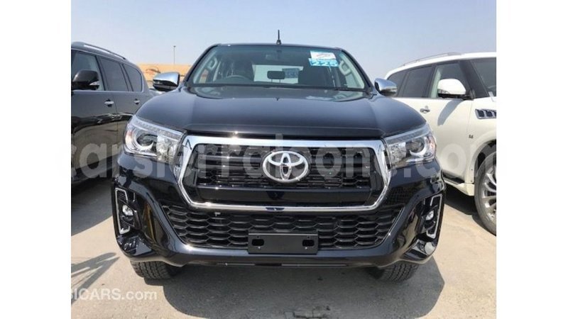 Big with watermark toyota hilux kailahun import dubai 5676