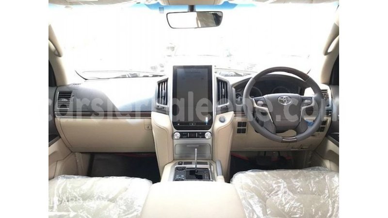 Big with watermark toyota land cruiser kailahun import dubai 5680